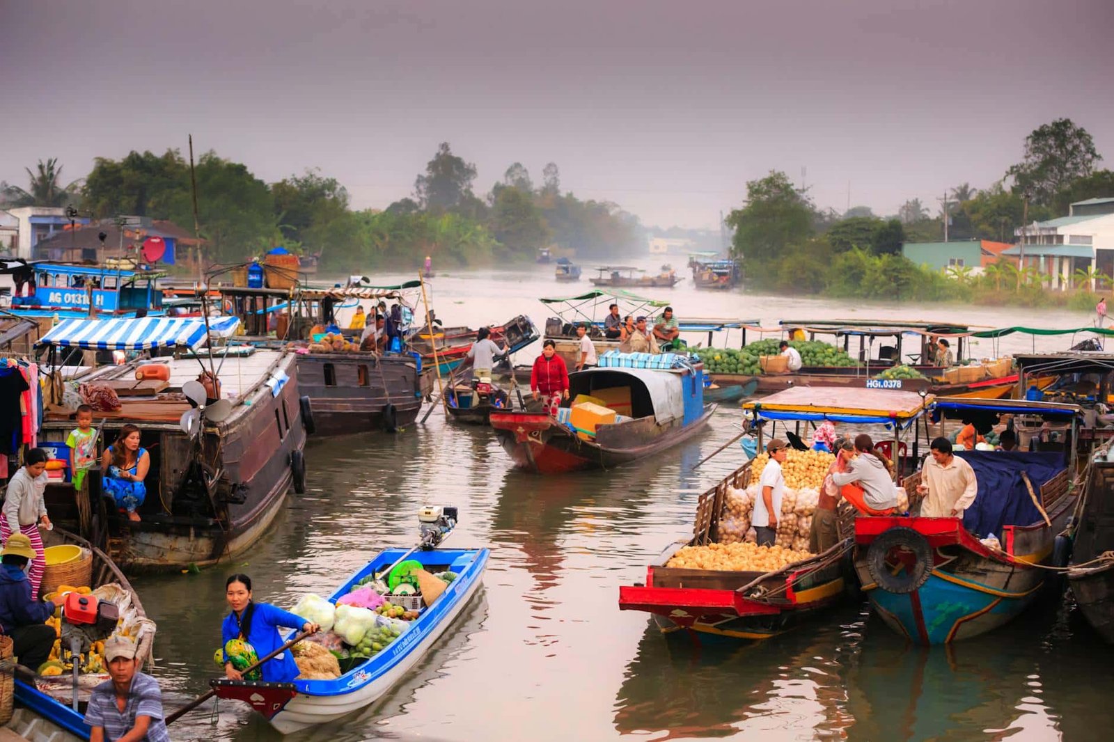 https://www.pexels.com/photo/parked-boats-on-water-2134326/